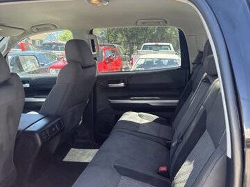 Used 2015 Toyota Tundra SR5 w/ SR5 Upgrade Package RWD image 11