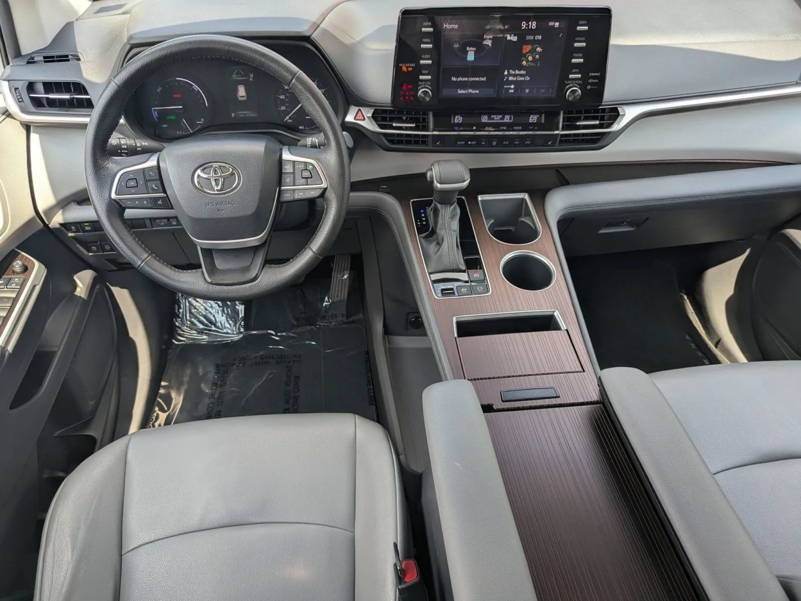 Used 2022 Toyota Sienna XLE FWD image 18