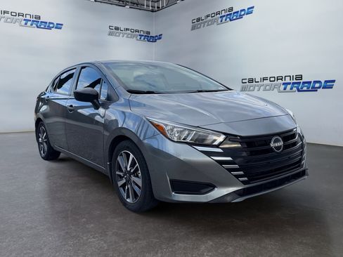 Used 2023 Nissan Versa S w/ S Plus Package image 3