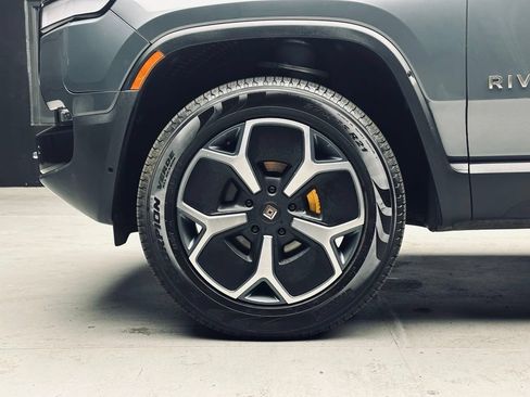 Used 2022 Rivian R1T Adventure AWD/4WD image 39