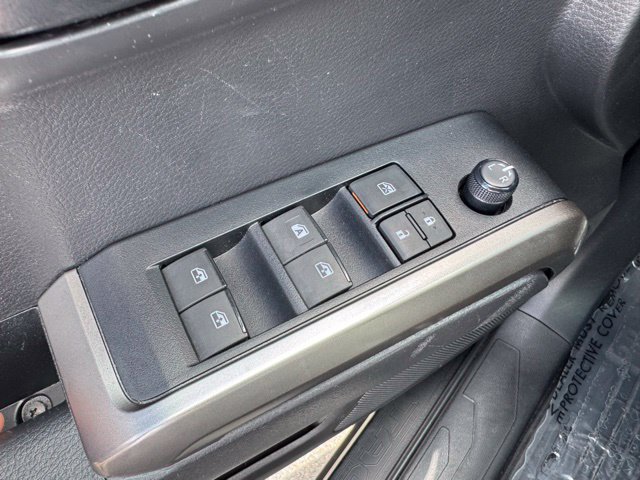 Used 2022 Toyota Tacoma SR5 AWD/4WD image 46