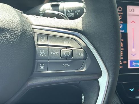 New 2026 Jeep Grand Cherokee Altitude RWD image 16