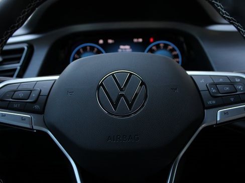 New 2026 Volkswagen Atlas Cross Sport SE image 14