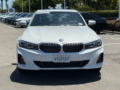 Used 2025 BMW 330i Sedan w/ Convenience Package RWD image 4