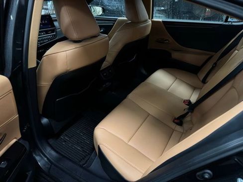 Used 2023 Lexus ES 350 w/ Premium Package image 19