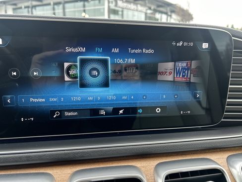 Used 2022 Mercedes-Benz GLS 450 4MATIC image 23