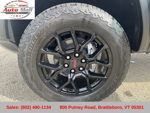 Used 2025 GMC Canyon AT4 w/ Technology Plus Package image 29