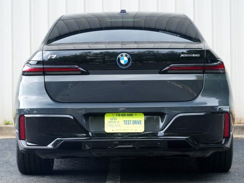 Used 2023 BMW i7 xDrive60 w/ Executive Package 2 AWD/4WD image 11