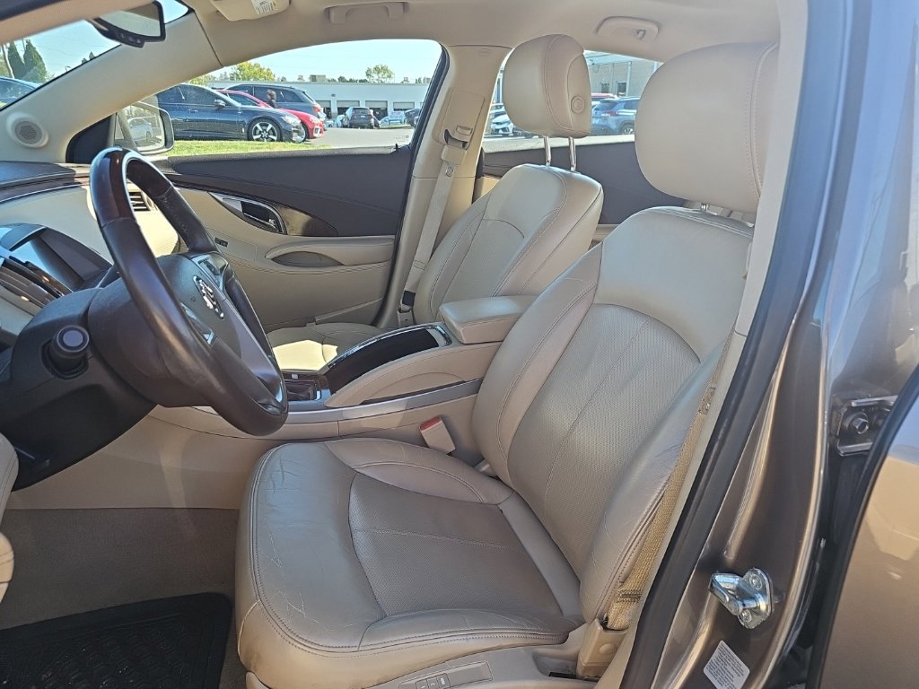 Used 2011 Buick LaCrosse CXL w/ Luxury Package AWD/4WD image 3