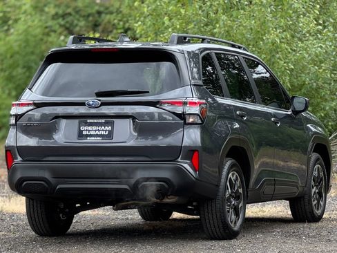 Certified 2025 Subaru Forester Premium AWD/4WD image 7