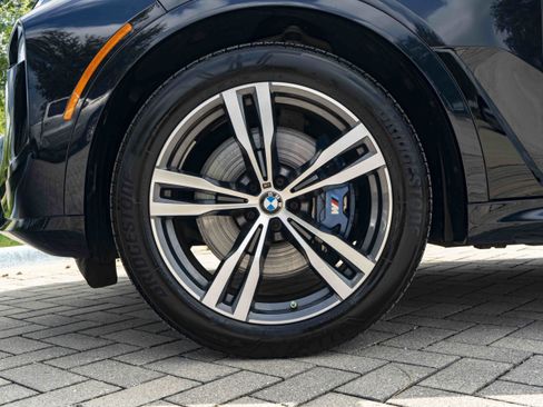 Used 2025 BMW X7 M60i AWD/4WD image 15