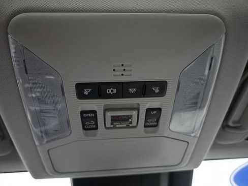 Used 2019 Toyota RAV4 XLE Premium w/ Cold Weather Package AWD/4WD image 19