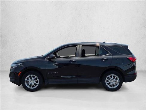 Used 2023 Chevrolet Equinox LS FWD image 8