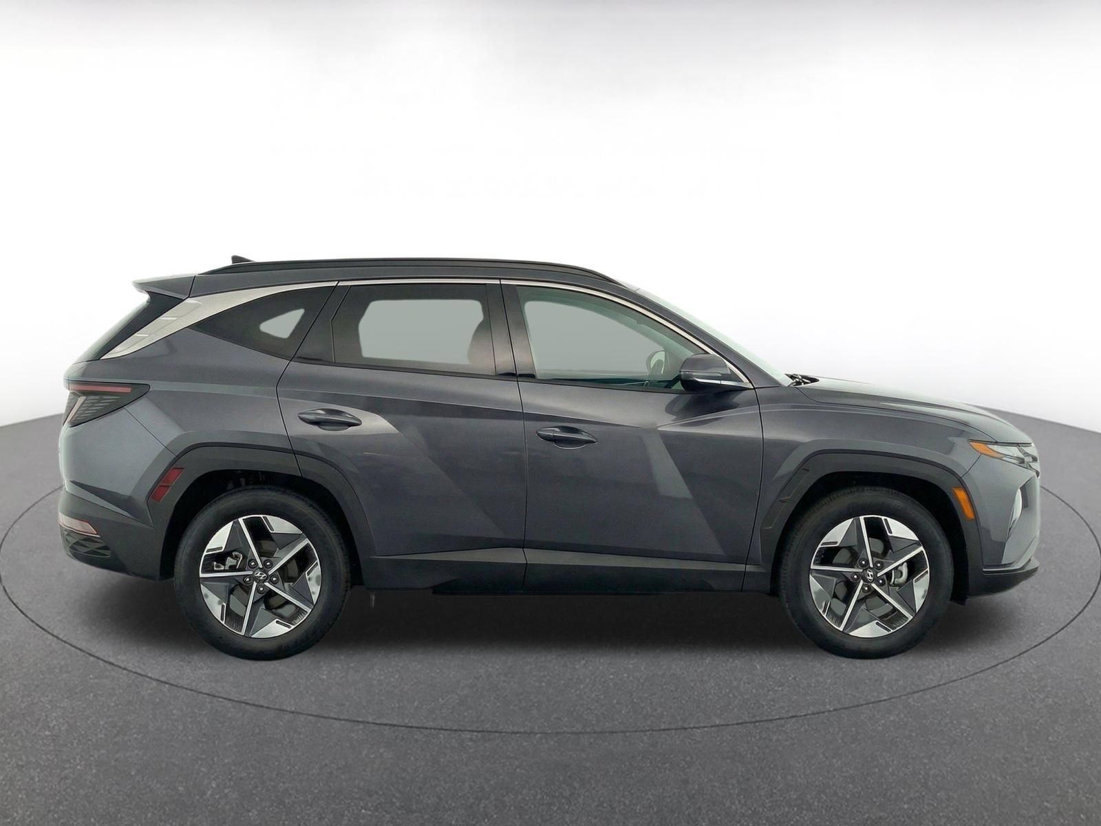 Used 2025 Hyundai Tucson SEL AWD/4WD image 9