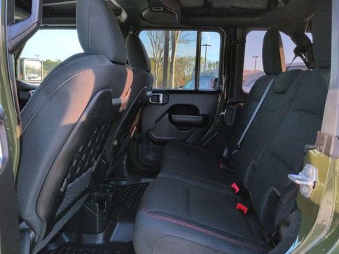 Used 2021 Jeep Wrangler Unlimited Rubicon image 17