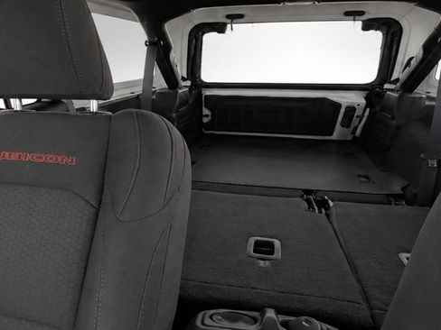 Used 2020 Jeep Wrangler Unlimited Rubicon AWD/4WD image 17