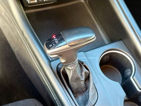 Used 2023 Dodge Durango SXT image 24