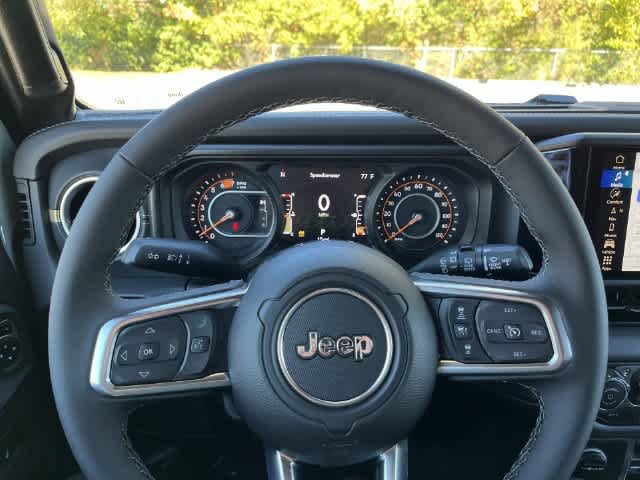 New 2027 Jeep Wrangler Unlimited Sahara w/ Whitecap Package AWD/4WD image 22