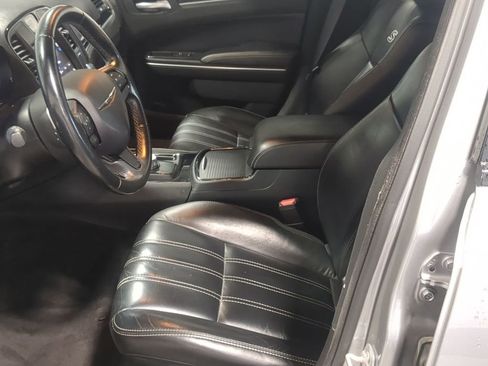 Used 2018 Chrysler 300 S w/ 300S Premium Group AWD/4WD image 20
