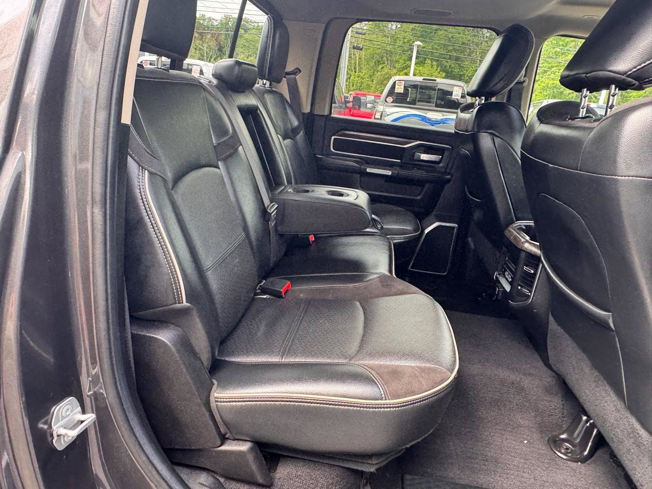 Used 2019 RAM 3500 Laramie AWD/4WD image 40