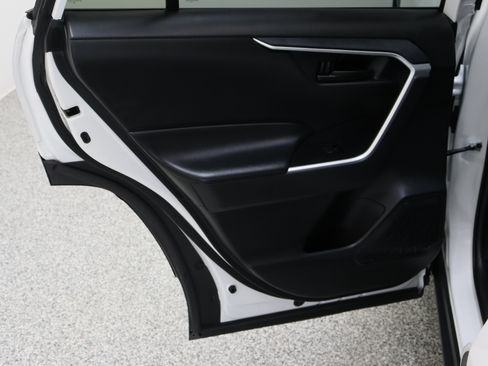 Certified 2025 Toyota RAV4 LE AWD/4WD image 23