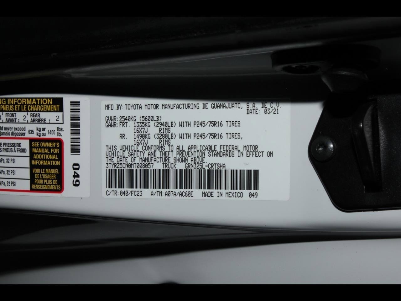 Used 2021 Toyota Tacoma SR5 RWD image 36