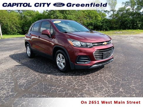 Used 2017 Chevrolet Trax LS FWD image 1