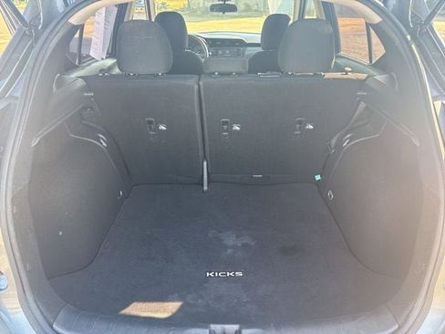 Used 2021 Nissan Kicks SV image 20