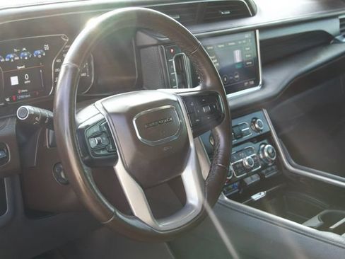 Used 2021 GMC Yukon Denali w/ LPO, Illumination Package AWD/4WD image 19