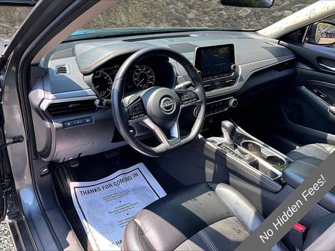 Used 2023 Nissan Altima 2.5 SR FWD image 12