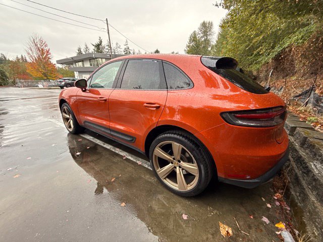 Used 2022 Porsche Macan AWD/4WD image 5