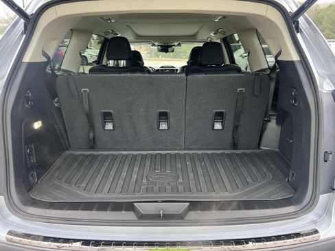 Certified 2025 Subaru Ascent Bronze Edition w/ Onyx Package image 18