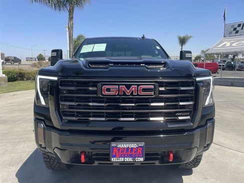 Used 2024 GMC Sierra 2500 AT4X AWD/4WD image 3
