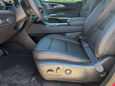 New 2026 Chevrolet Traverse LT w/ Midnight/Sport Edition FWD image 13