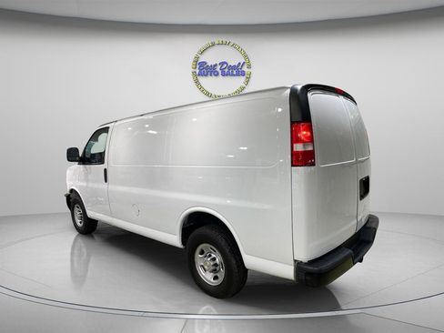 Used 2021 Chevrolet Express 2500 w/ Driver Convenience Package RWD image 2
