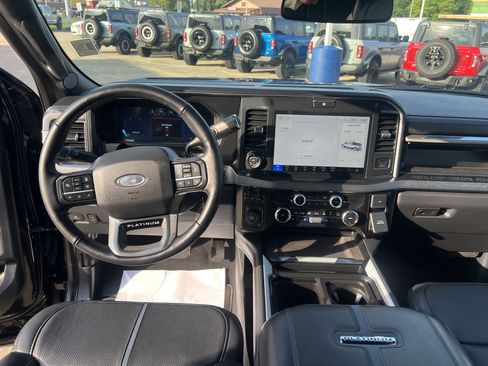 Used 2025 Ford F350 Platinum AWD/4WD image 21
