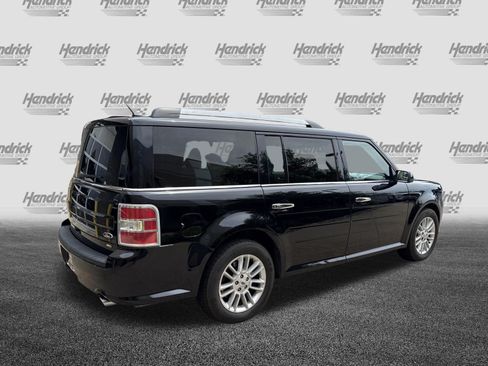 Used 2017 Ford Flex SEL w/ Equipment Group 202A AWD/4WD image 10