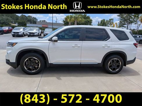 Certified 2025 Honda Pilot EX-L image 11
