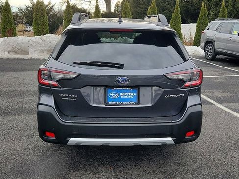 Used 2024 Subaru Outback Limited image 5