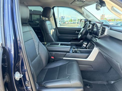 Used 2024 Toyota Tundra Limited AWD/4WD image 17