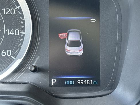 Used 2022 Toyota Corolla LE FWD image 22