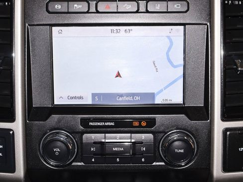 Certified 2021 Ford F250 Lariat image 31