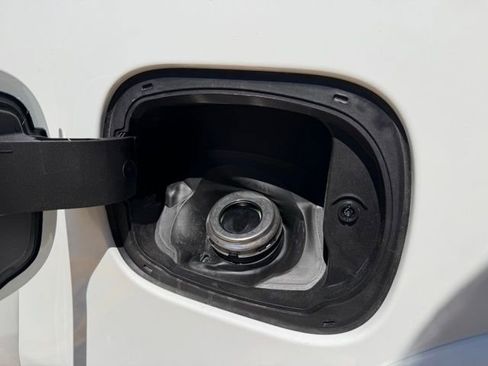 New 2026 RAM 1500 4x4 Crew Cab image 37