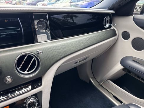 Used 2023 Rolls-Royce Ghost AWD/4WD image 38