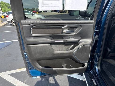 Used 2024 RAM 1500 Laramie AWD/4WD image 14