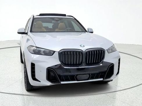 Used 2026 BMW X5 sDrive40i RWD image 2