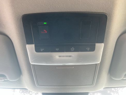 Used 2025 Nissan Sentra SV FWD image 14