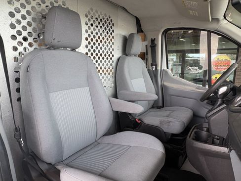 Used 2016 Ford Transit 250 130 Low Roof w/ Exterior Upgrade Package RWD image 21