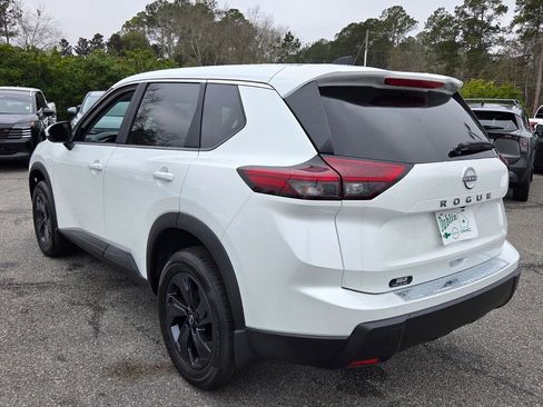 New 2026 Nissan Rogue SV w/ Cold Weather Package FWD image 8