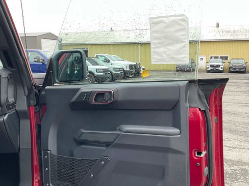 Used 2025 Ford Bronco 4-Door image 51